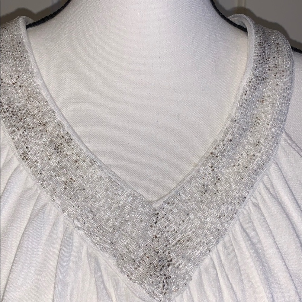 Express sz Small jeweled neck line tank - Picture 4 of 5